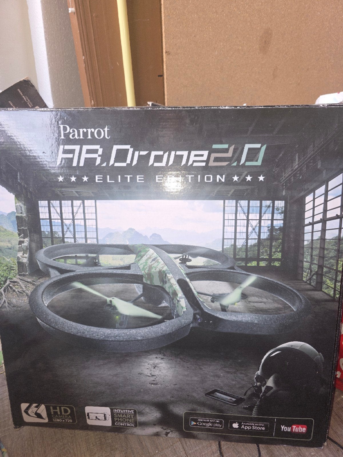 Parrot AR.Drone 2.0 Elite Edition - Ideaal voor iPhone, Gebruikt, Cameradrone, Minder dan 100 meter, Standaard kwaliteit