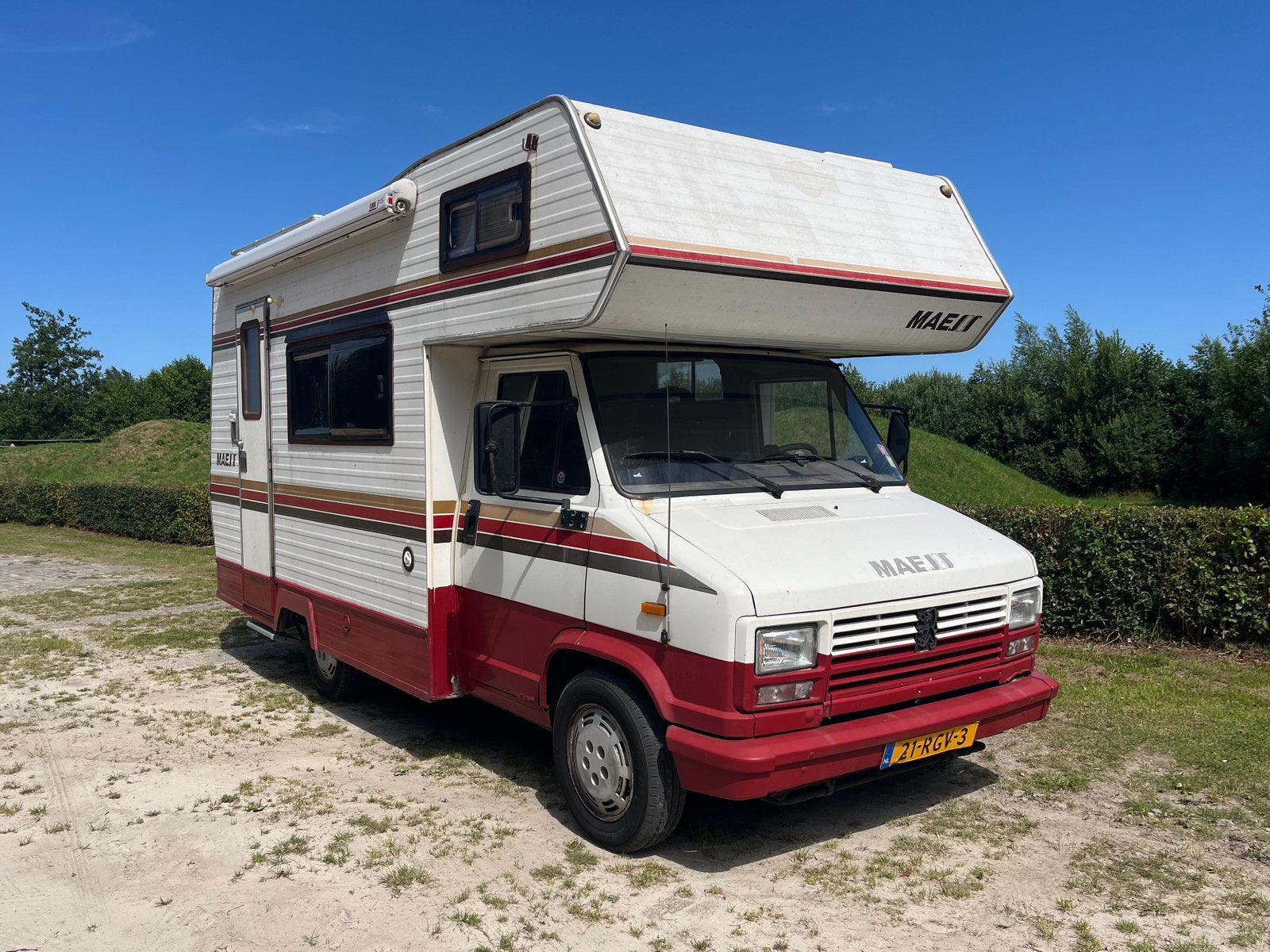 Mooie Peugeot camper te koop!, Alkoof, Luifel, Treinzit, Particulier