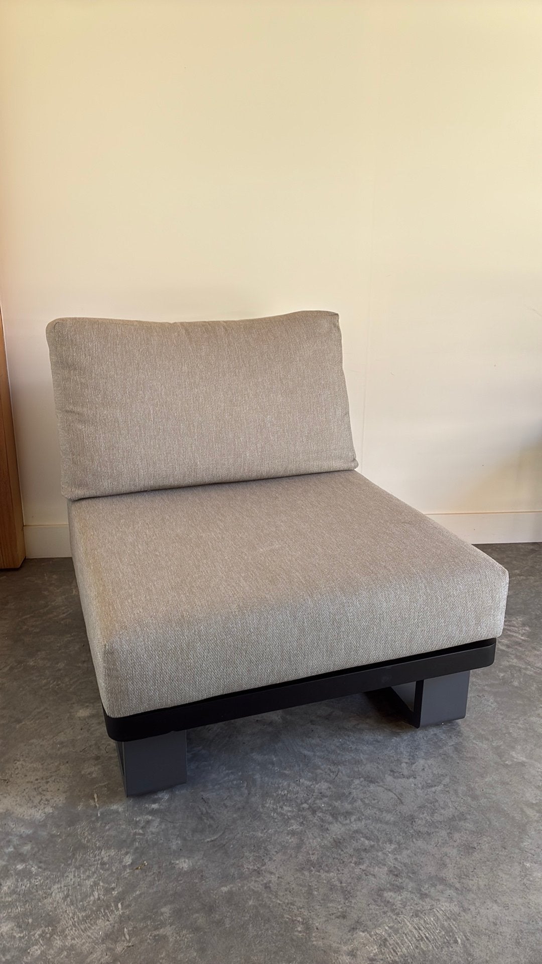 LIFE lounge stoel, Tuin en Terras, Ophalen, Zo goed als nieuw, Aluminium, Stoel