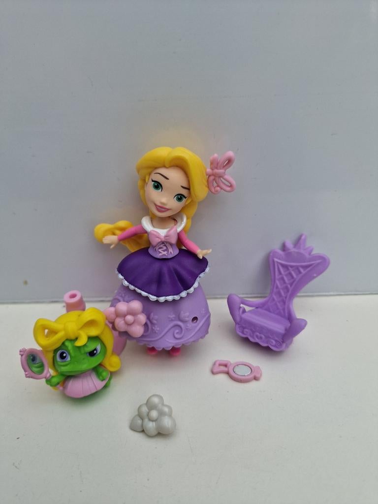 Hasbro Disney Rapunzel met Pascal en accessoires, Kinderen en Baby's, Speelgoed | Overig, Meisje, Ophalen of Verzenden