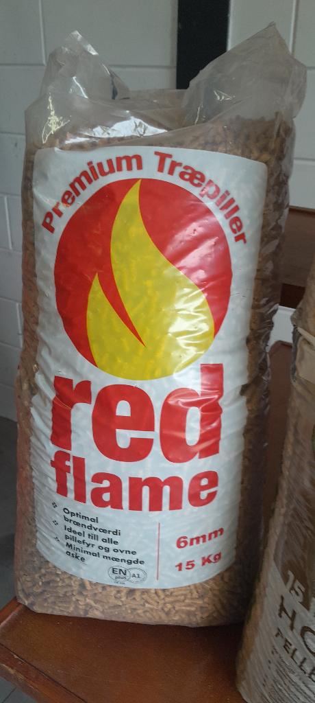 Red Flame pellets, houtpellets voor Uw pelletkachel, Minder dan 3 m³, Ophalen, Overige houtsoorten, Blokken