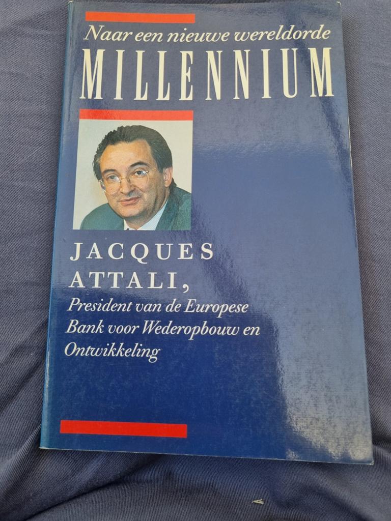 Attali - Millennium, Ophalen of Verzenden, Zo goed als nieuw, Attali, Nederland