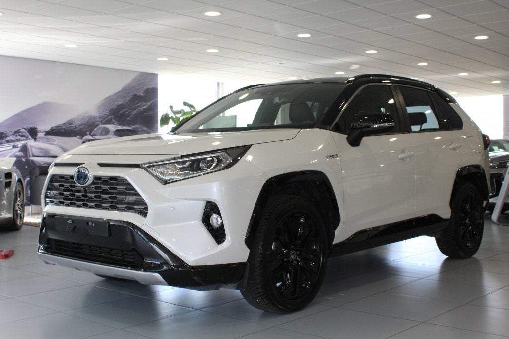 Toyota RAV4 2.5 Hybrid Bi-Tone/PANO/JBL/CRUISE (bj 2022), Auto's, Toyota, Automaat, Dealer onderhouden, Gebruikt, Zwart