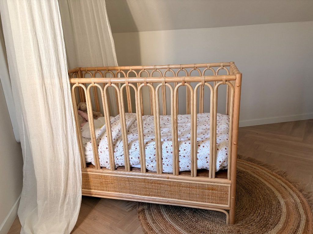 Rotan Ledikant Boho Rainbow 120x60, Ophalen, Zo goed als nieuw, Ledikant