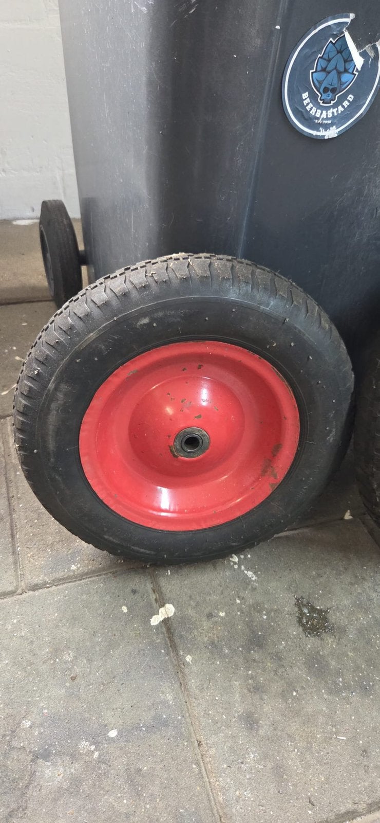Kruiwagen banden/ sjurkar, Tuin en Terras, Kruiwagens, Ophalen, Zo goed als nieuw