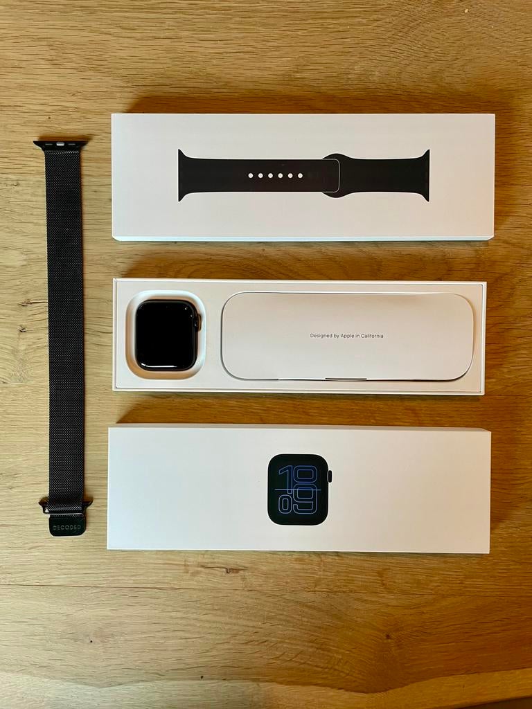 Apple Watch SE 3 GPS - 44mm - Zo goed als nieuw!, Sieraden, Tassen en Uiterlijk, Smartwatches, Zwart, IOS, Ophalen of Verzenden