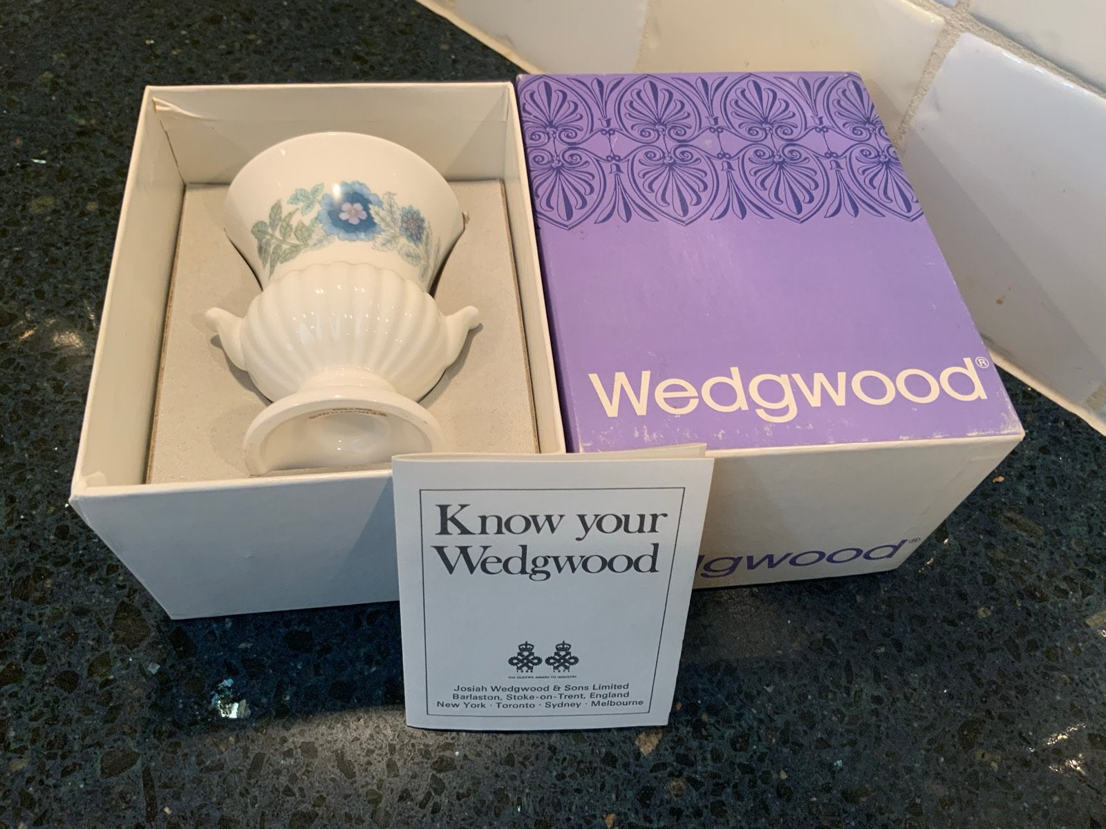 Wedgwood Clementine Miniatuur Vaas - In Doos, Ophalen of Verzenden