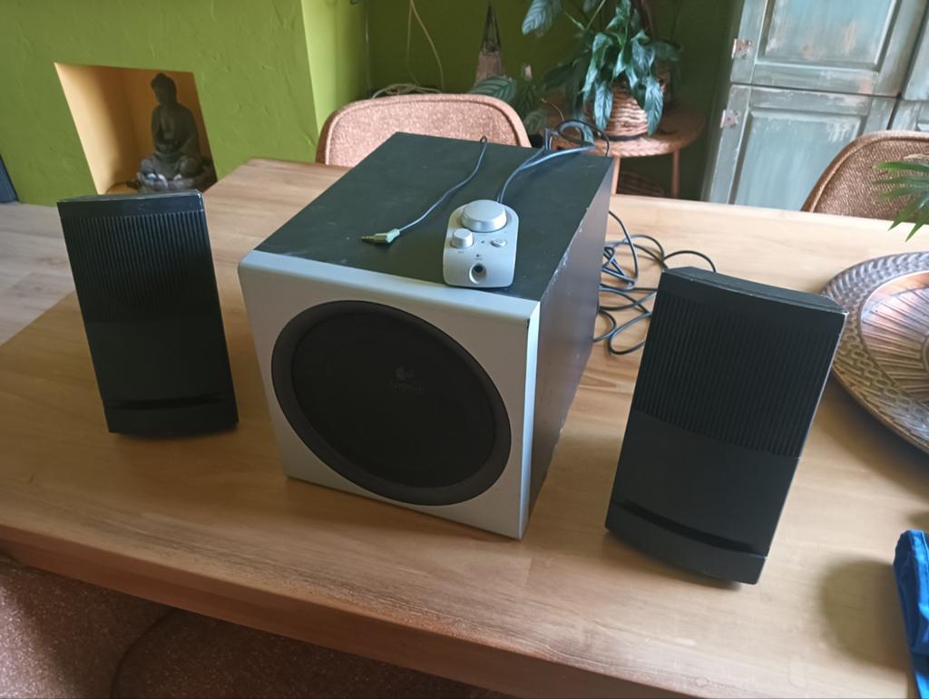 Logitech Subwoofer met Bose luidsprekers, Audio, Tv en Foto, Luidsprekers, Gebruikt, Complete surroundset, 120 watt of meer, Ophalen