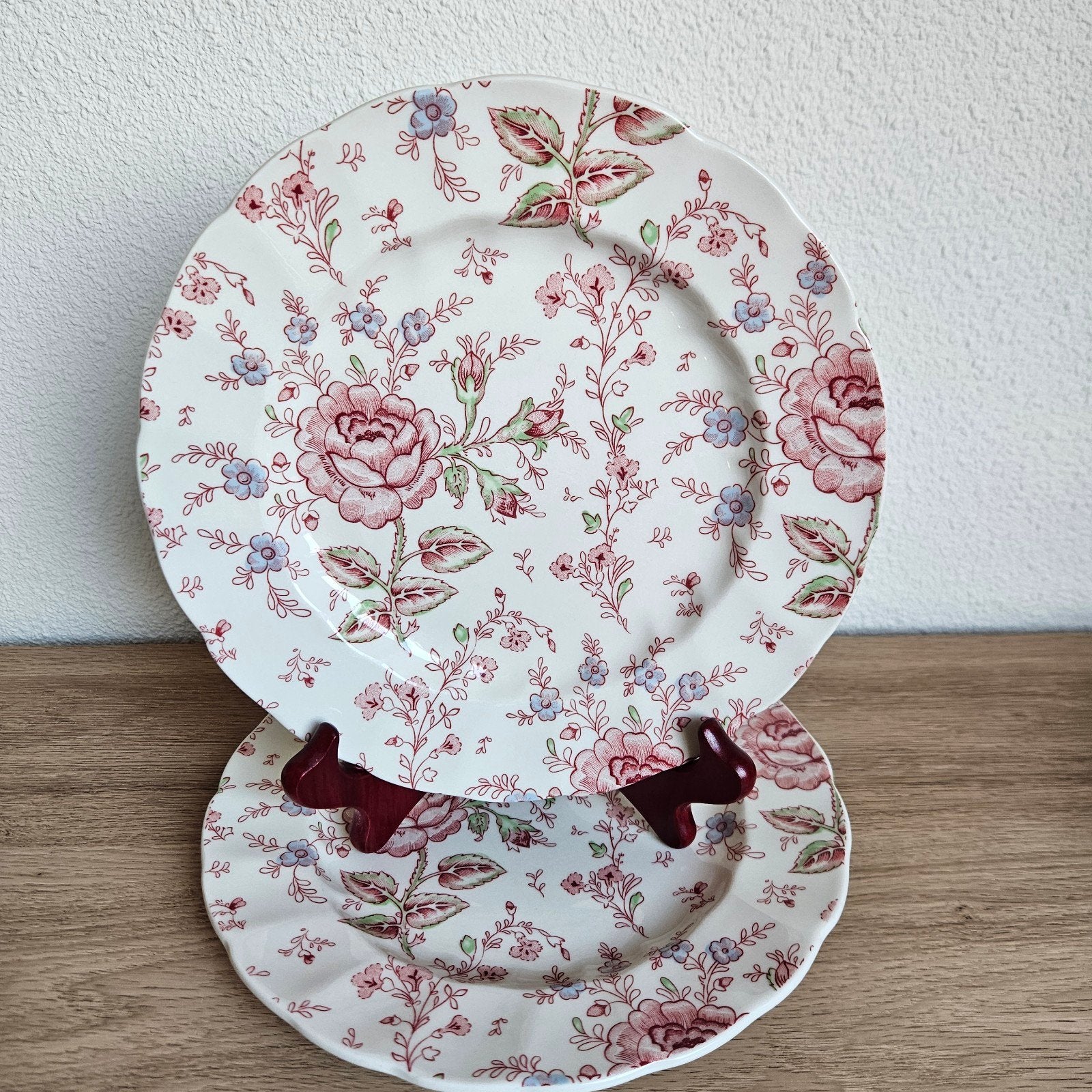 Johnson Bros Rose Chintz borden - Set van 2, Overige merken, Ophalen of Verzenden, Zo goed als nieuw, Bord(en)