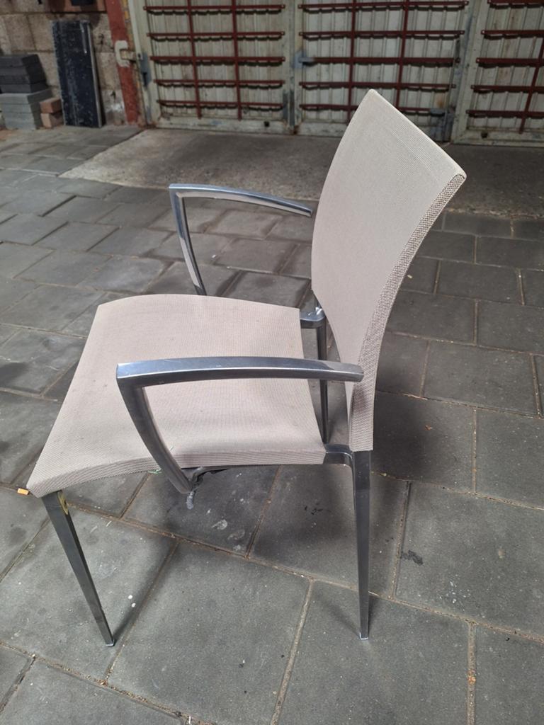 6 Desalto Sand eetkamerstoelen door Pocci Dondoli, Huis en Inrichting, Stoelen, Ophalen, Gebruikt, Vijf, Zes of meer stoelen