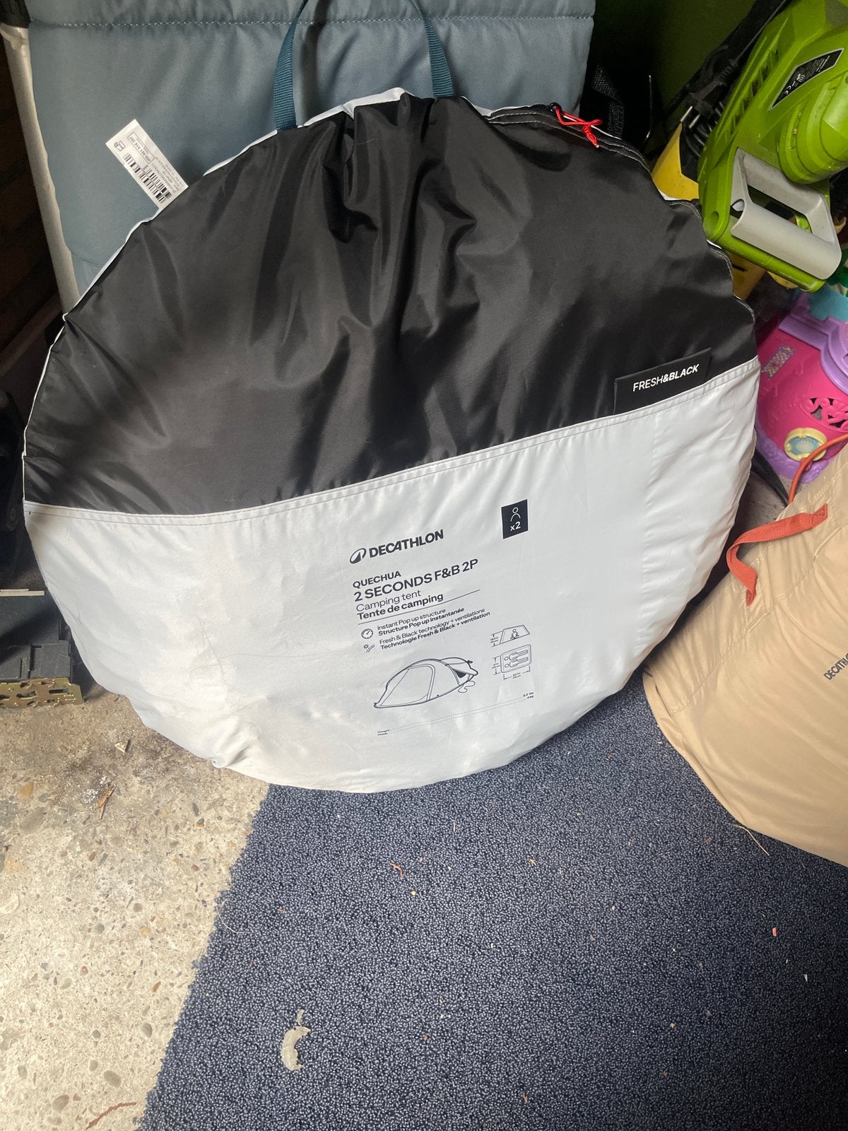 Quechua 2 Seconds Fresh & Black 2-persoons tent, Ophalen of Verzenden, Zo goed als nieuw, Tot en met 2