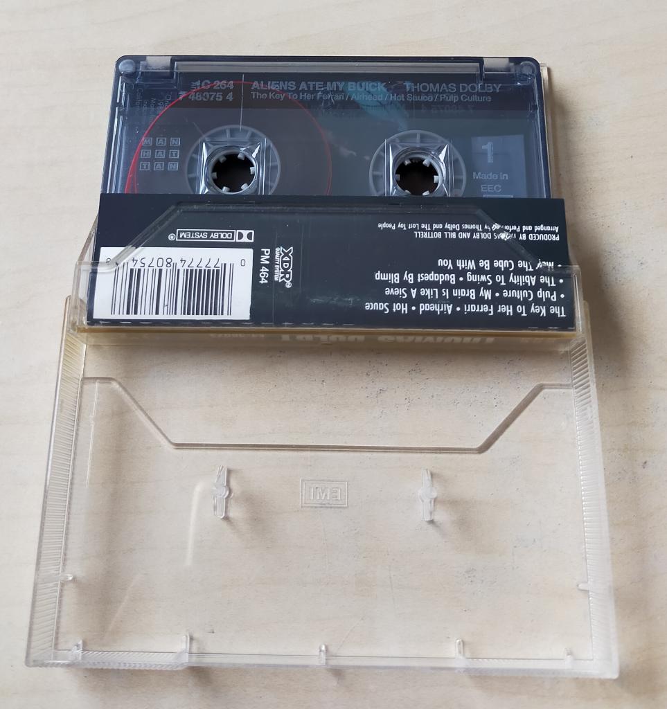 Thomas Dolby In Aliens Ate My Buick Cassette MC 1988, 1 bandje, Zo goed als nieuw, Pop, Communications@umusic.com