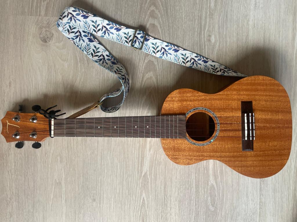 Concert Ukulele Tom TUC-230 - Zo goed als nieuw, Ophalen of Verzenden, Zo goed als nieuw, Ukelele