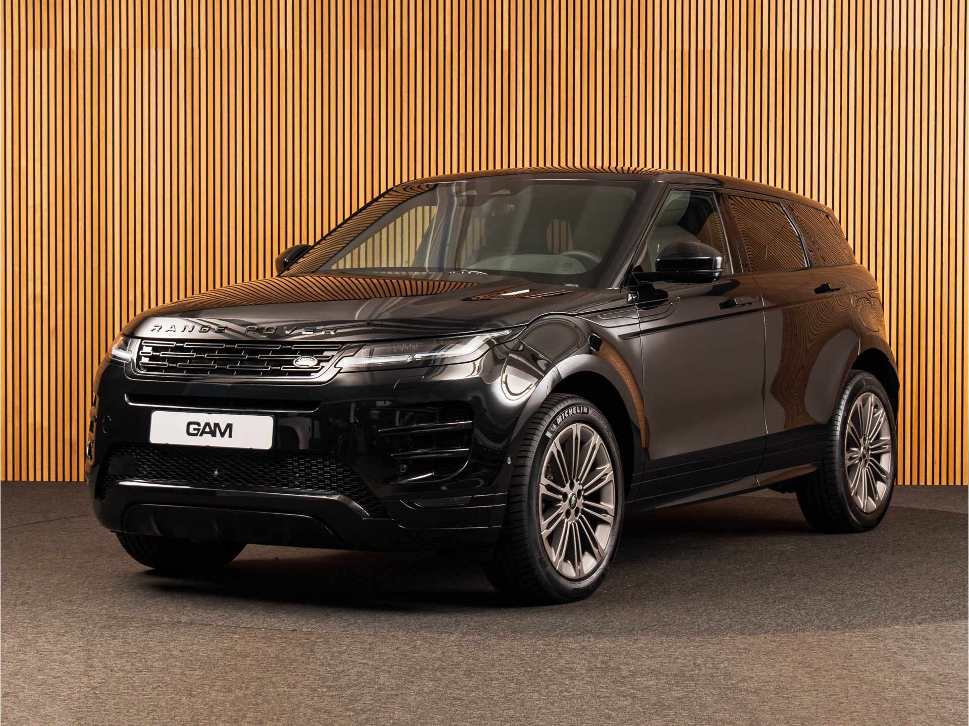 Land Rover Range Rover Evoque 1.5 P270e PHEV AWD Dynamic SE, Automaat, 309 pk, Automatische klimaatregeling, Zwart