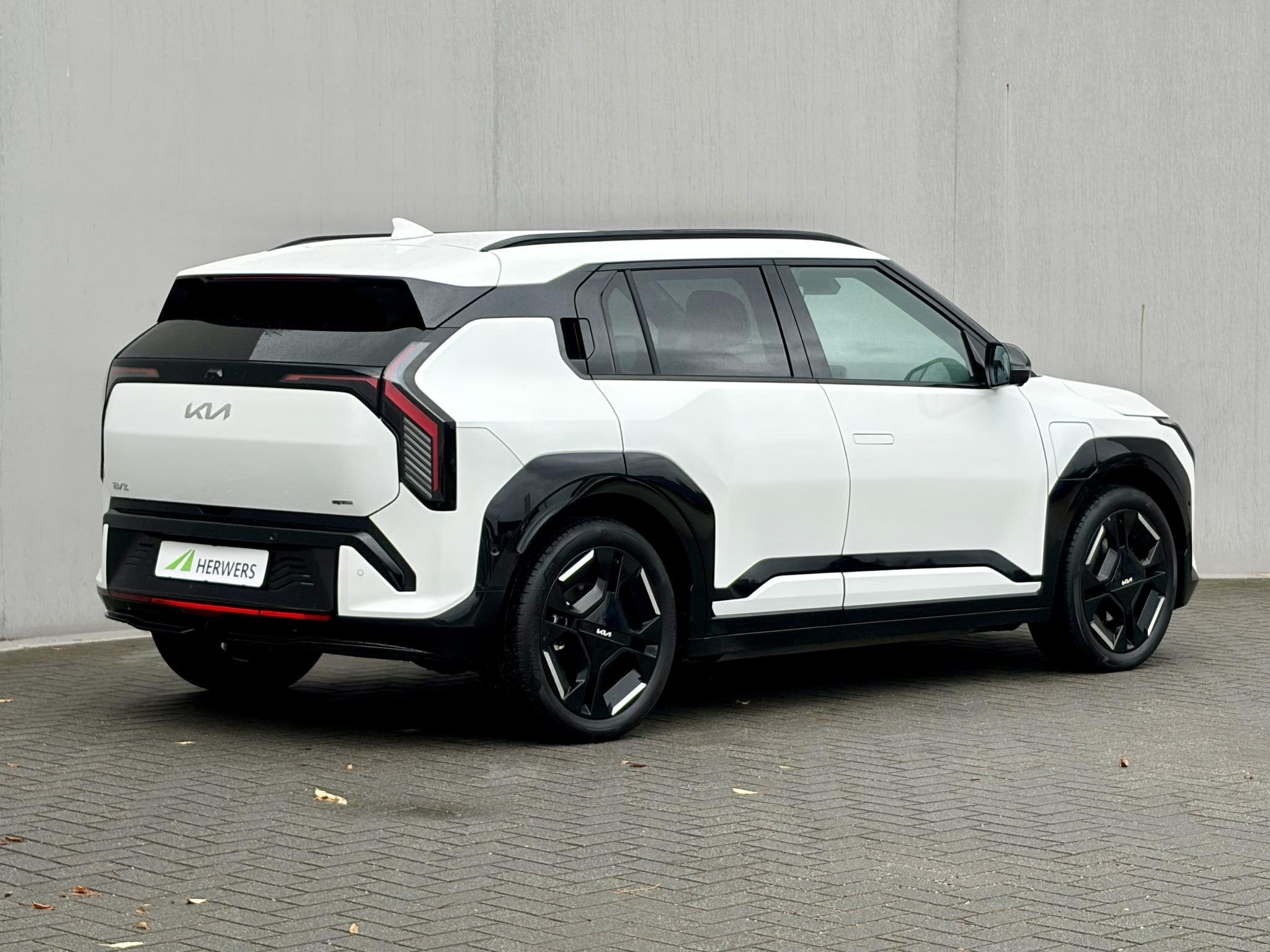 Kia EV3 GT-PlusLine 81.4 kWh / Fabrieksgarantie tot 20-08-20, Auto's, https://media-marktplaats.export.dv.nl/24129893390/document-1.pdf