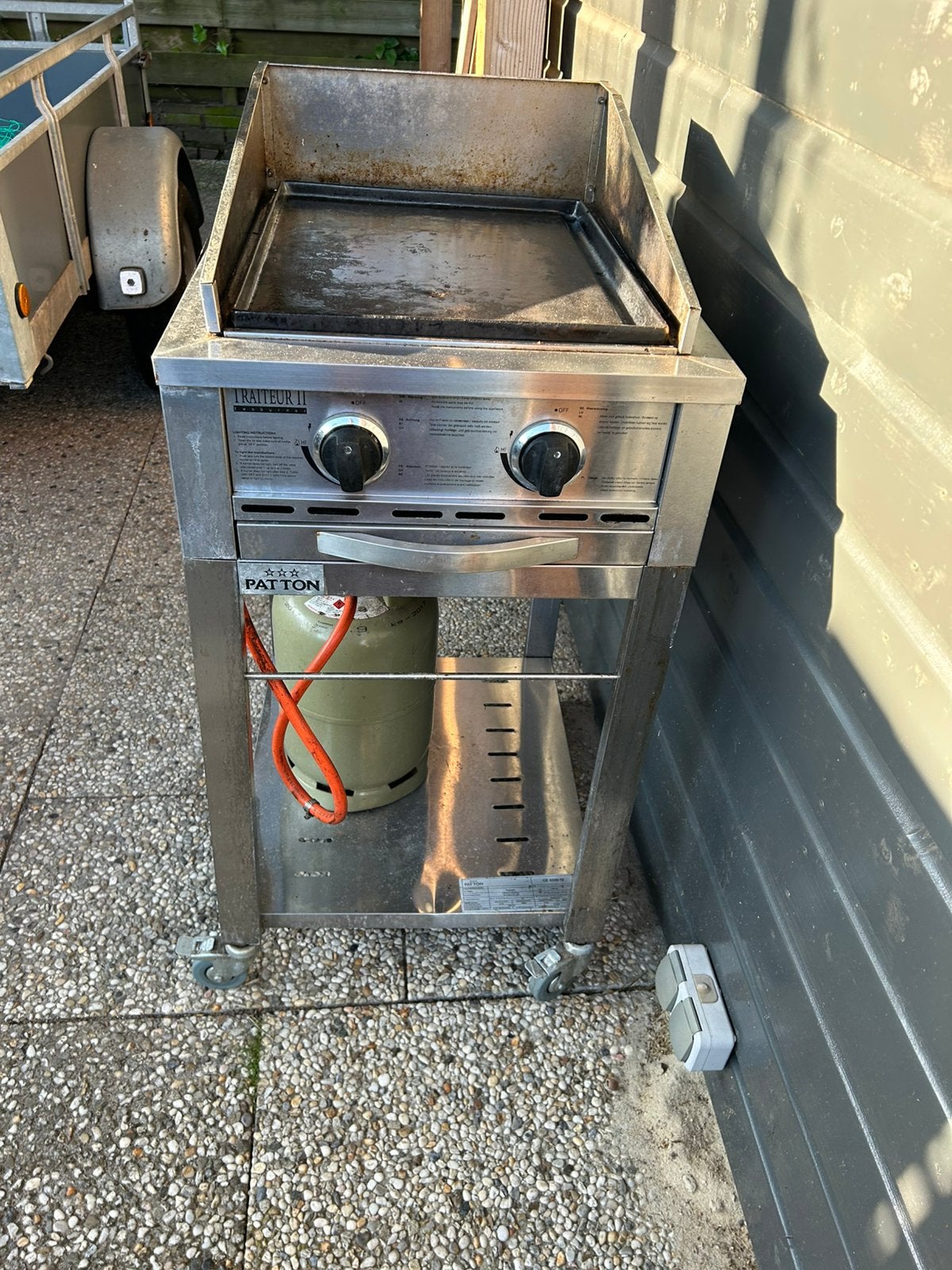 Gasbarbecue van Patton, Ophalen, Gebruikt
