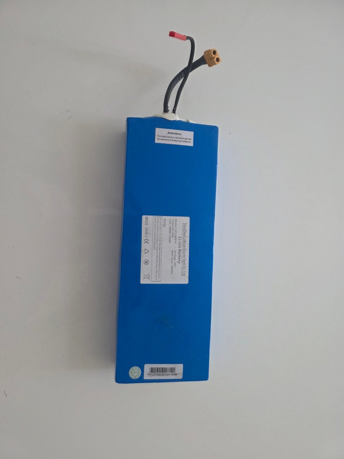 Nieuwe 36V 8Ah Accu - 27x10x4.5 cm, Ophalen of Verzenden, Nieuw, Oplaadbaar