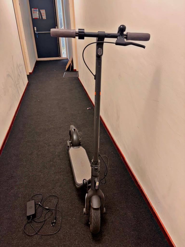 Ninebot Segway Elektrische Step te koop, Ophalen, Zo goed als nieuw, Elektrische step (E-scooter)