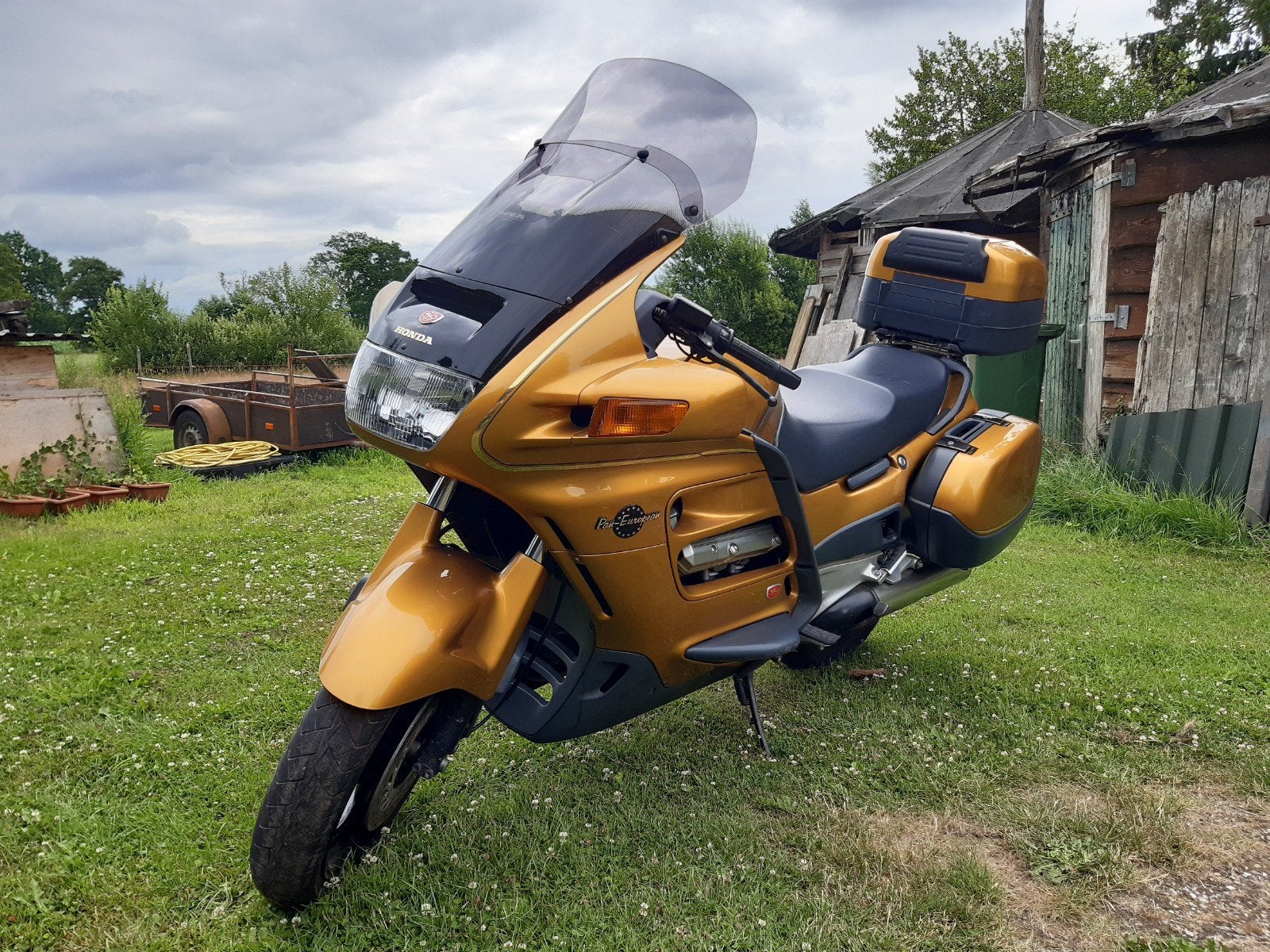 Honda 50th anniversary Pan European st1100, Motoren, Occasion, 4 cilinders, Particulier, Meer dan 35 kW