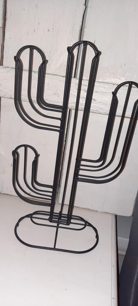 Ijzeren cactusvormige standaard voor koffiecups., Witgoed en Apparatuur, Koffiemachine-accessoires, Ophalen of Verzenden