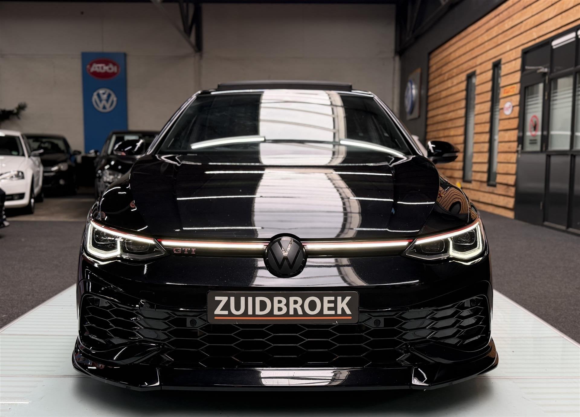 Volkswagen Golf 2.0 TSI GTI 45 | Vol optie | Akra | Pano | H, 15 km/l, Gebruikt, Euro 6, 4 cilinders