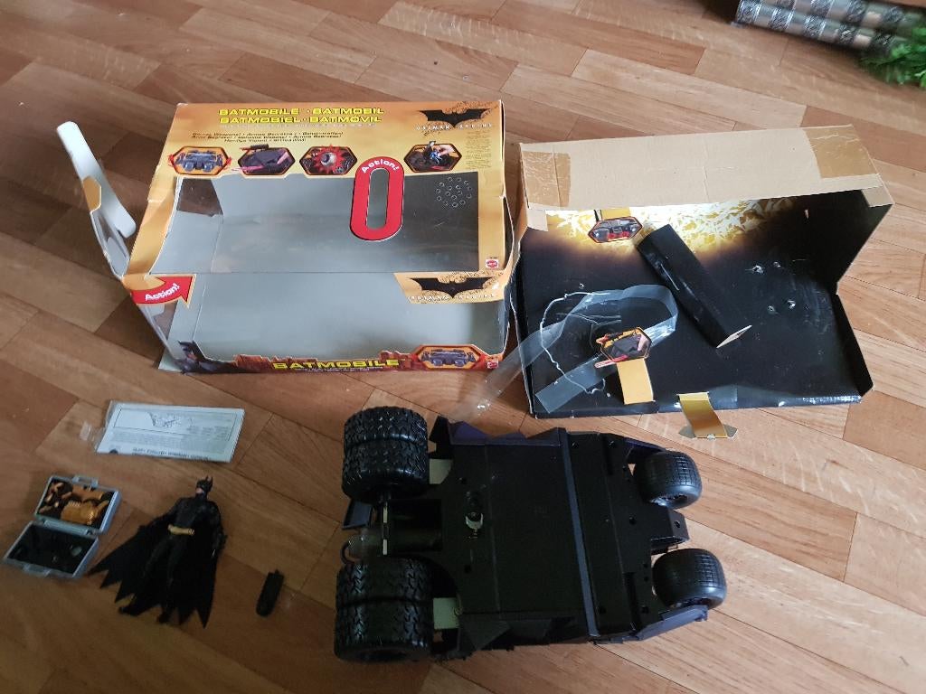 Batman + batmobile mattel  batman begins, Verzamelen, Ophalen of Verzenden, Gebruikt