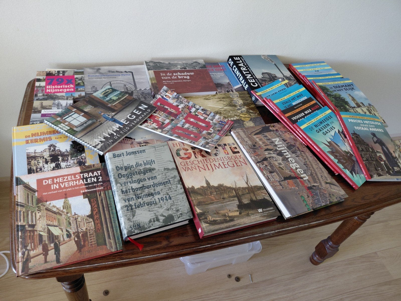 Nijmegen  boeken, Boeken, Overige Boeken, Ophalen, Zo goed als nieuw