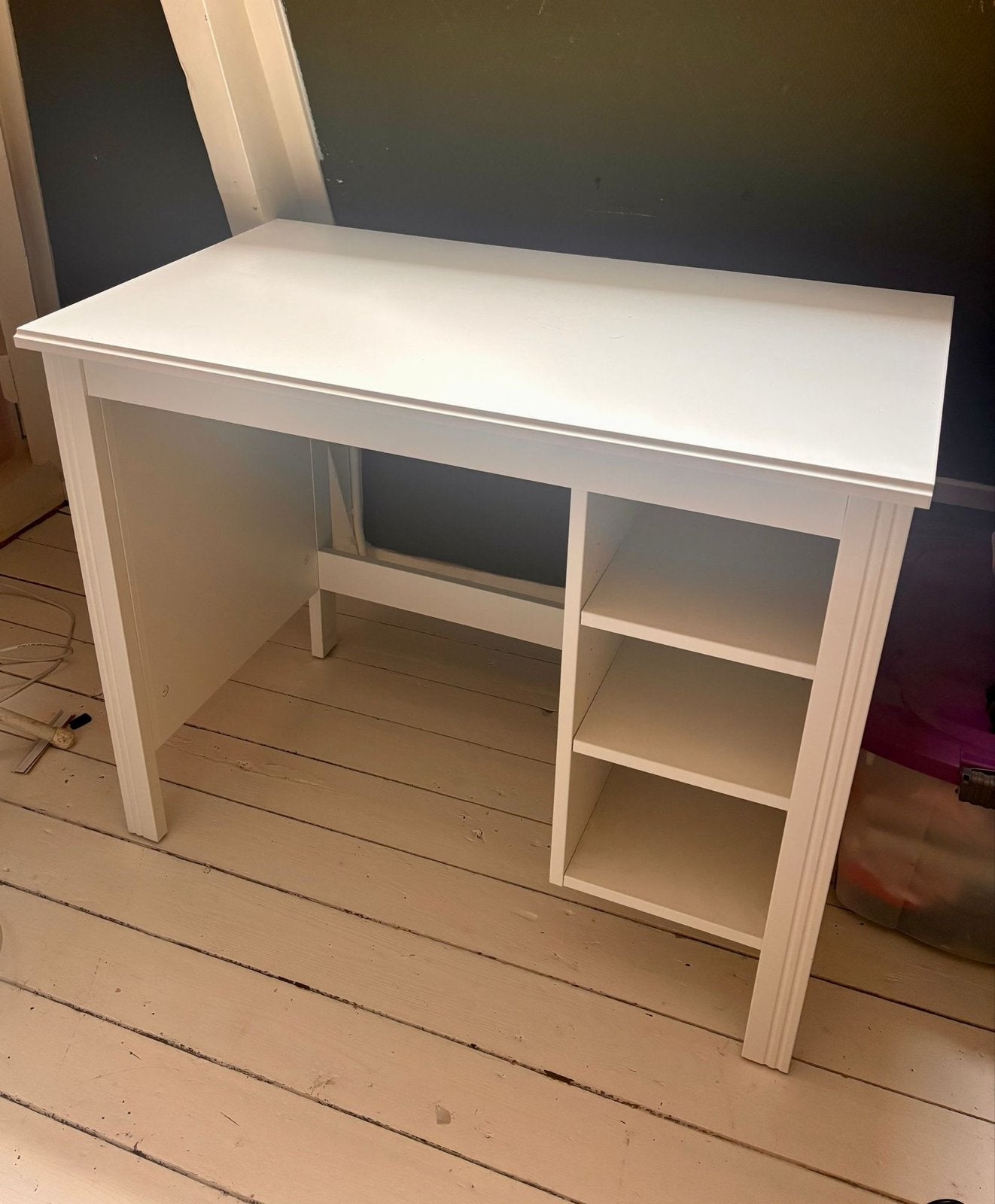 IKEA Brusali bureau -, Huis en Inrichting, Bureaus, Ophalen, Opbergruimte, Gebruikt, Spaanplaat of MDF