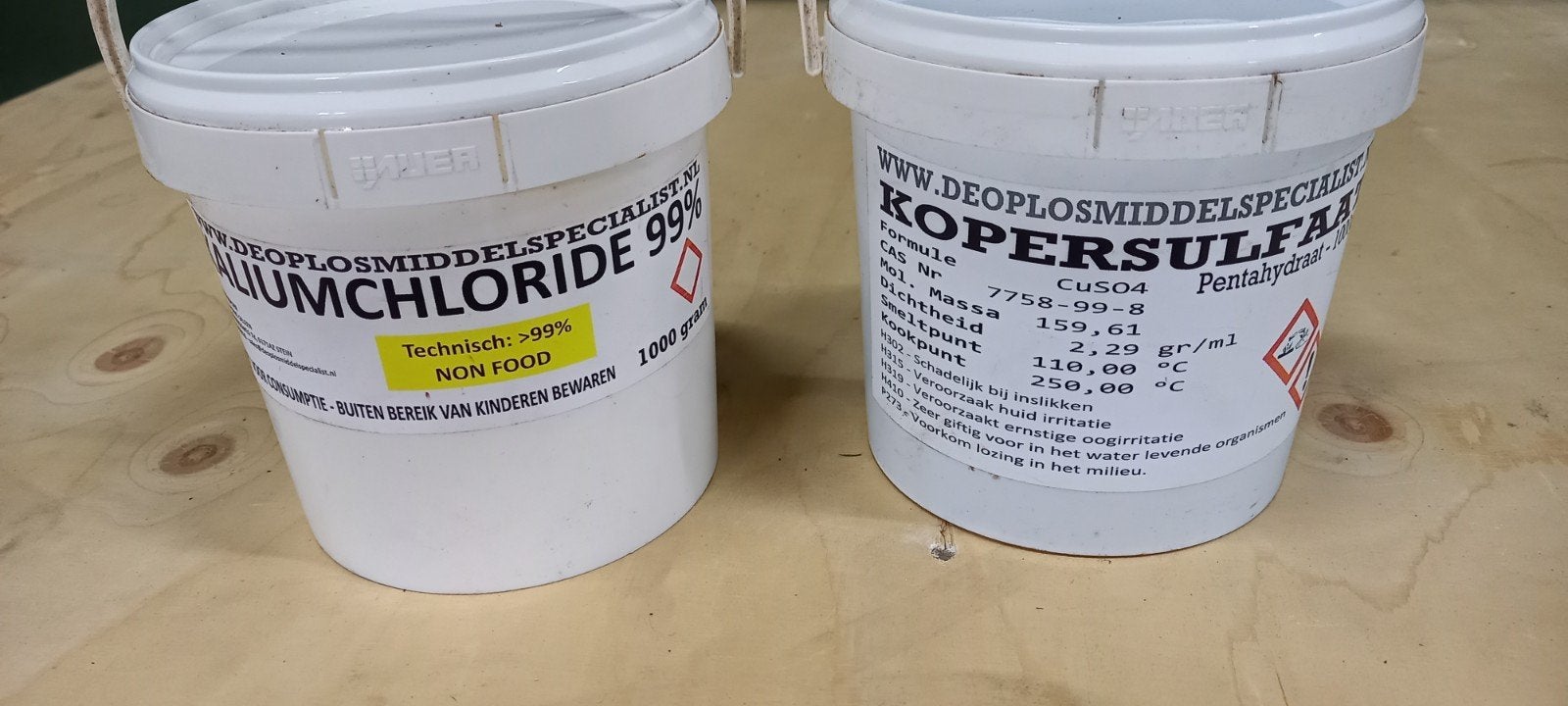 KALIUMCHLORIDE en KOPERSULFAAT voor GEKLEURDE VLAMMEN, Ophalen of Verzenden, Nieuw
