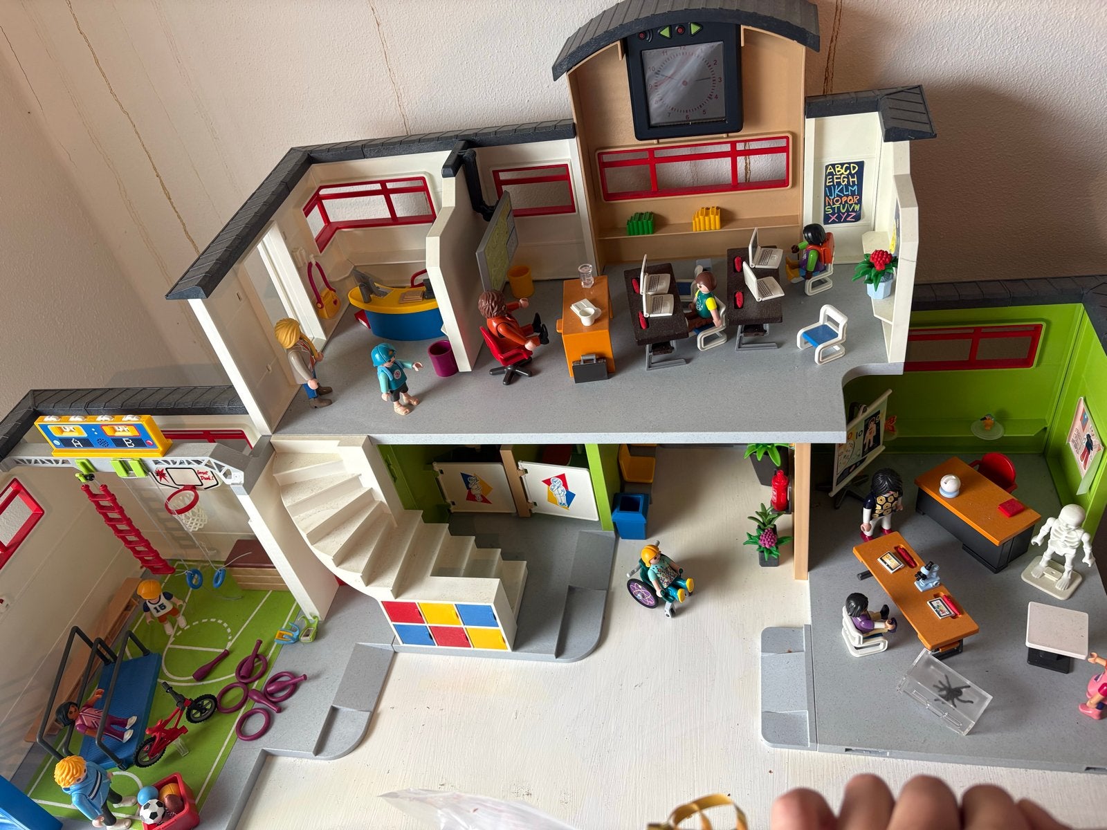 Playmobil Grote School (9453) met Gymzaal (9454), Ophalen, Gebouw, Complete set, Zo goed als nieuw