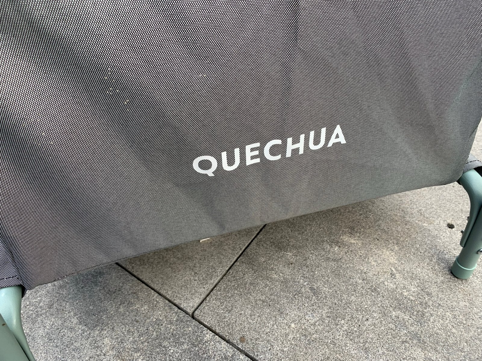 Quechua Opvouwbare Camping Keuken - Zeer Goede Staat, Caravans en Kamperen, Ophalen, Zo goed als nieuw