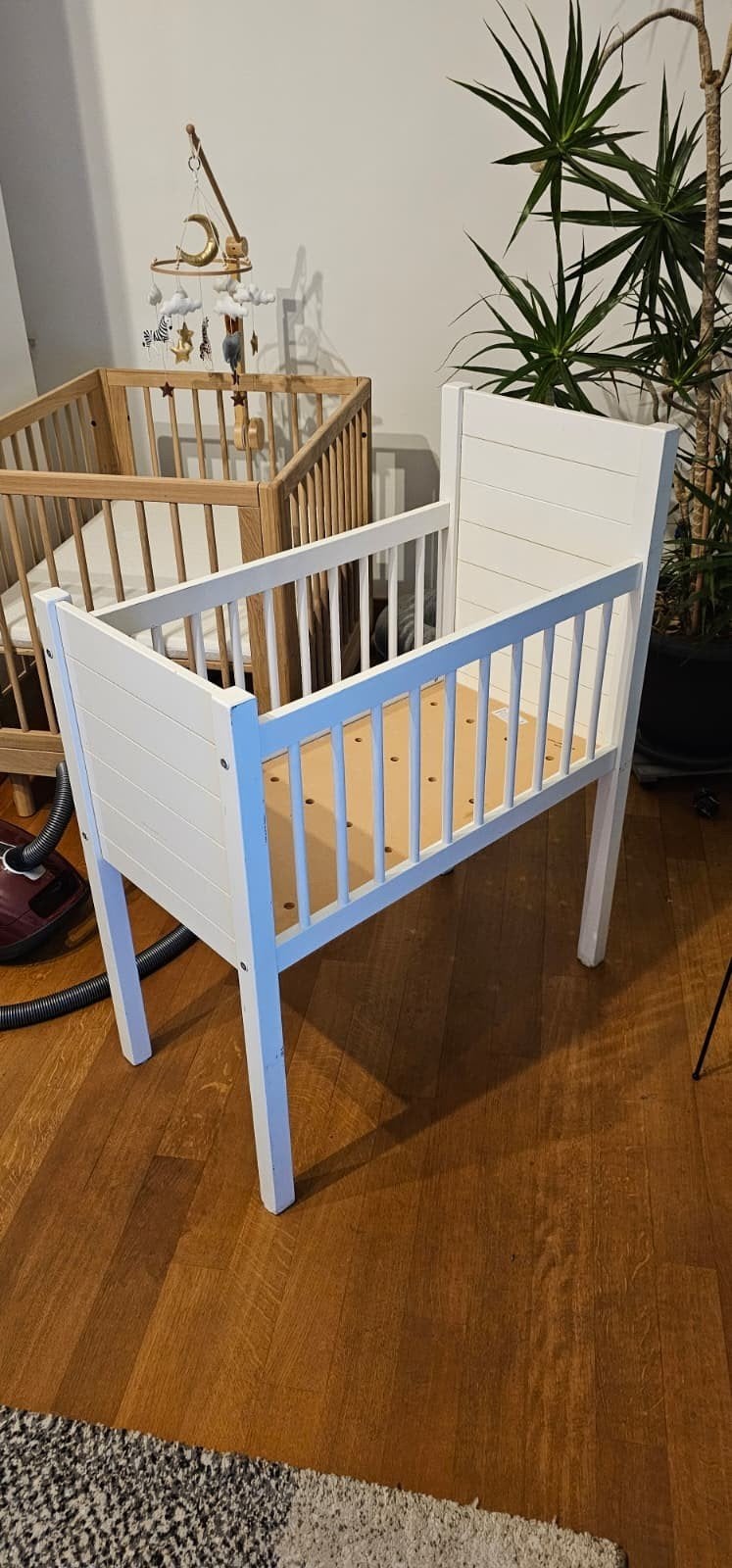 Klassiek houten wiegje met spijlen, Kinderen en Baby's, Ophalen, Gebruikt, Wieg