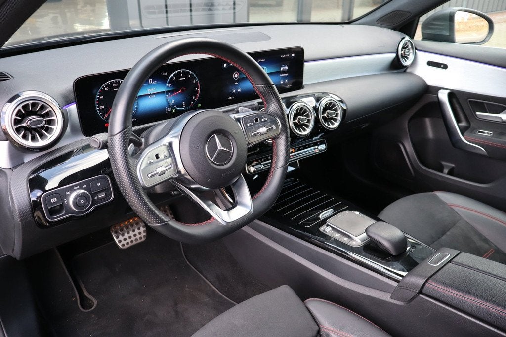 Mercedes-Benz A-klasse 180 Business Solution AMG||Automaat|S, Auto's, Mercedes-Benz, Automatische klimaatregeling, 136 pk, Gebruikt