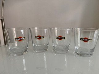 4 originele martini glazen met origineel Martini logo, Ophalen of Verzenden, Nieuw, Waterglas