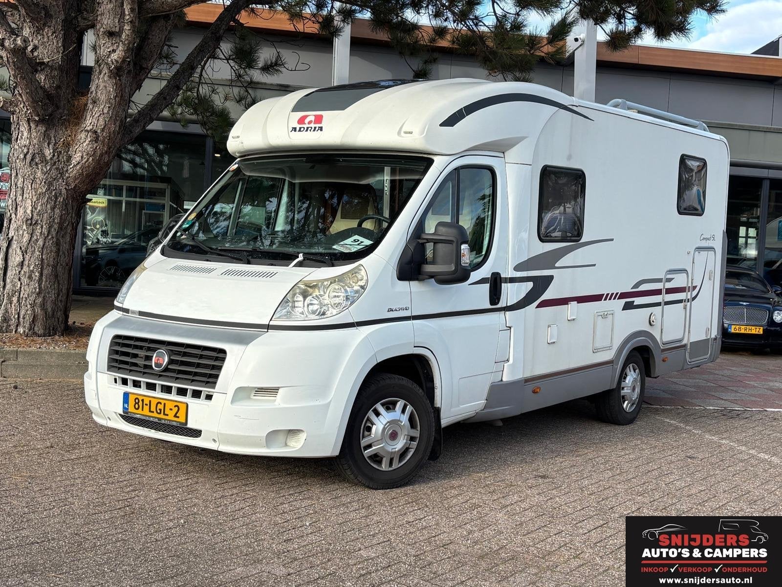 Adria mobil COMPACT SL 2010 lengtebed 1 eigenaar, Caravans en Kamperen, Bedrijf, Diesel, Adria, Airconditioning