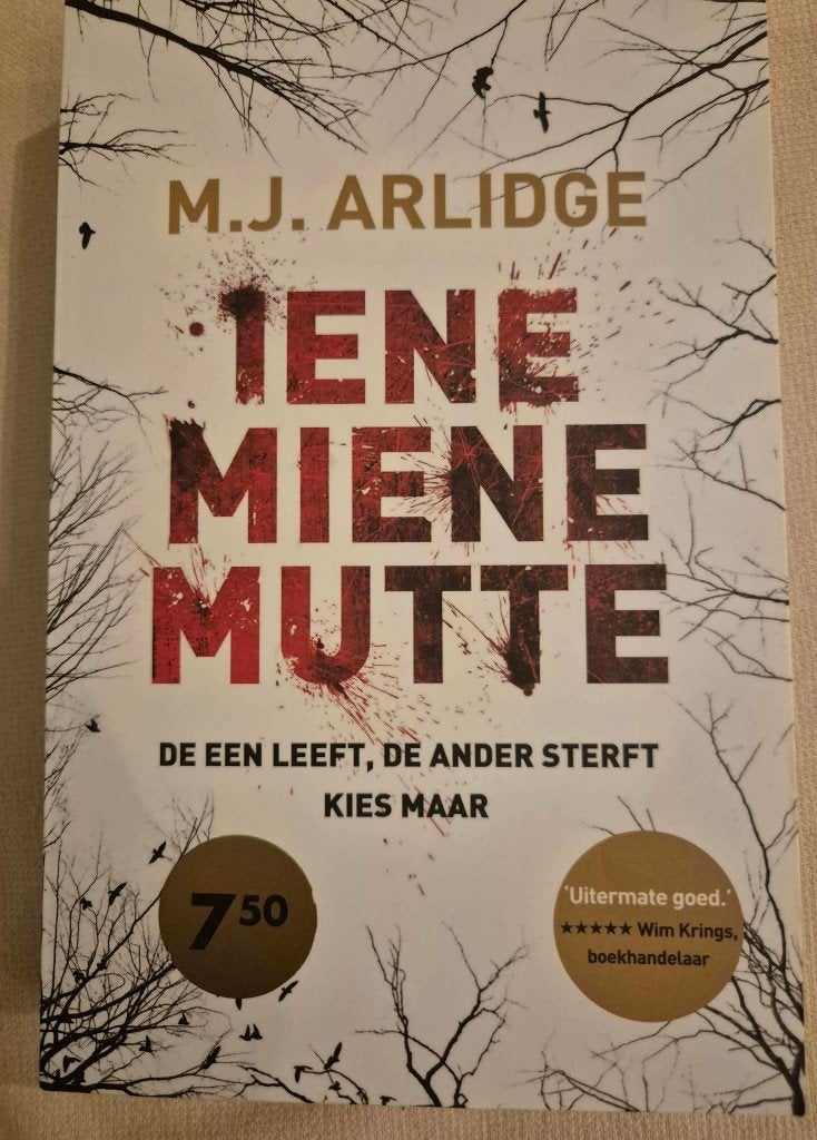 Iene Miene Mutte - M.J. Arlidge, Europa overig, Ophalen of Verzenden, Zo goed als nieuw, M.J. Arlidge