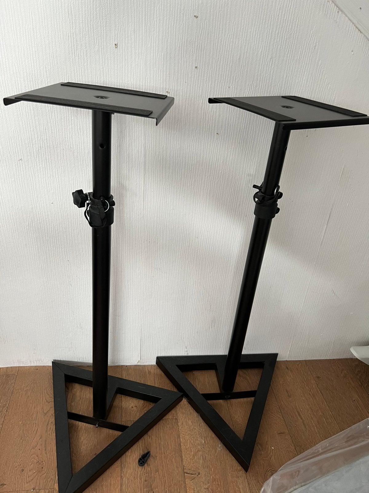 Millenium BS 500 studio speaker standaard, Muziek en Instrumenten, Standaards, Ophalen, Zo goed als nieuw, Muziekstandaard, Speaker