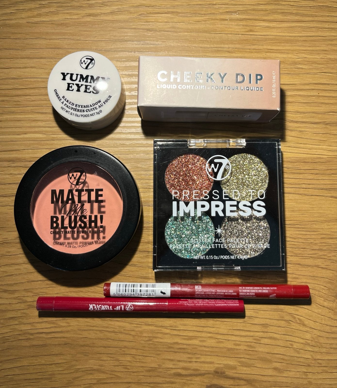 Nieuwe, ongeopende make-up & decoratieve cosmetica set, Ophalen of Verzenden, Nieuw, Gehele gezicht, Make-up