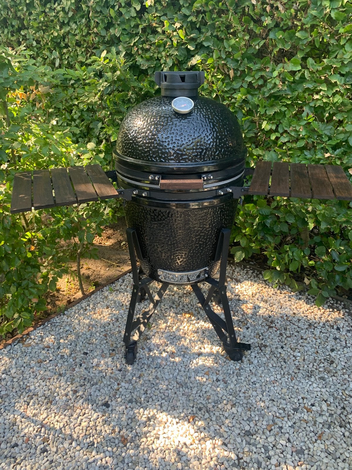 The Bastard Large Kamado BBQ met accessoires, Ophalen, Gebruikt, Met accessoires