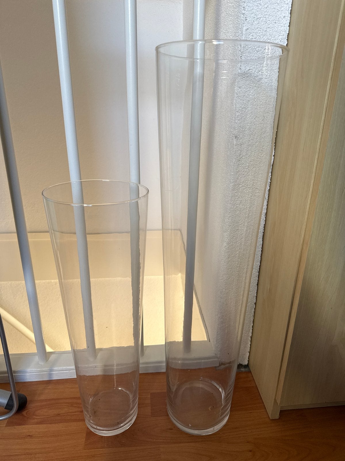 Set van 2 glazen vazen - 70 cm en 50 cm hoog, Huis en Inrichting, Ophalen, Gebruikt, Transparant, Glas