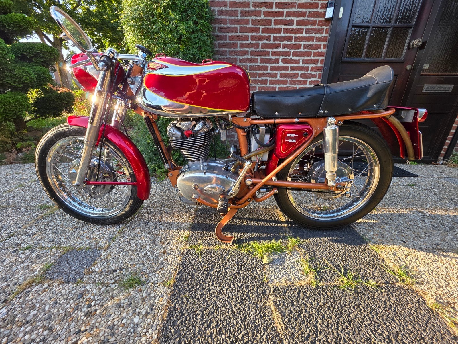 Ducati 200 Elite - Klassieke Italiaanse schoonheid, Gebruikt, Particulier, 11 kW of minder, Handgeschakeld