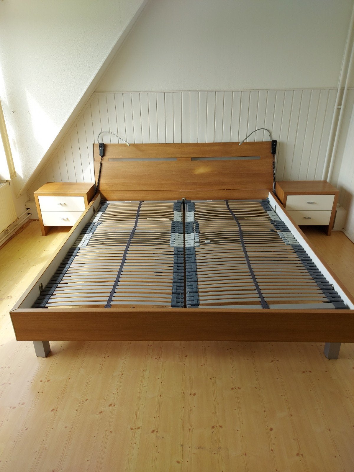 Auping bed in hoogte verstelbaar, Huis en Inrichting, Slaapkamer | Bedden, Ophalen, Eenpersoons, Hout, Verstelbaar