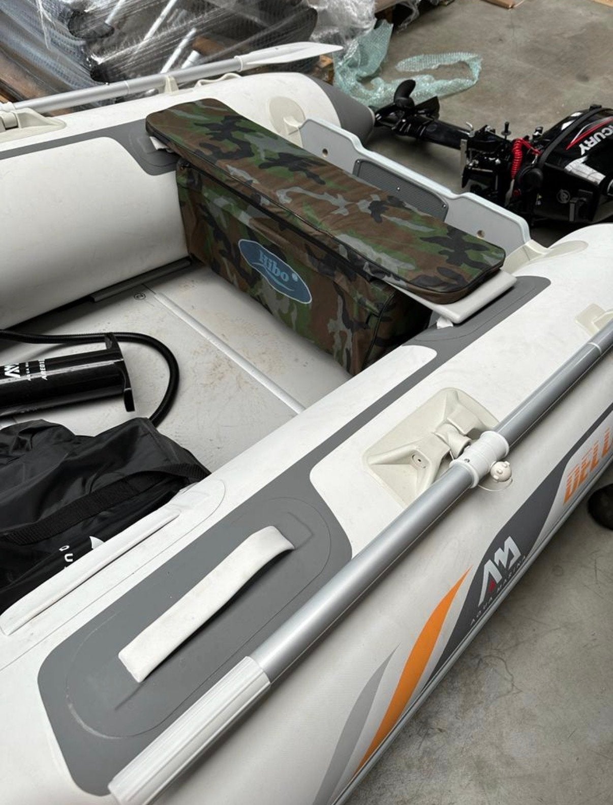 Foto 4 van Aqua Marina opblaasboot met Mercury buitenboordmotor