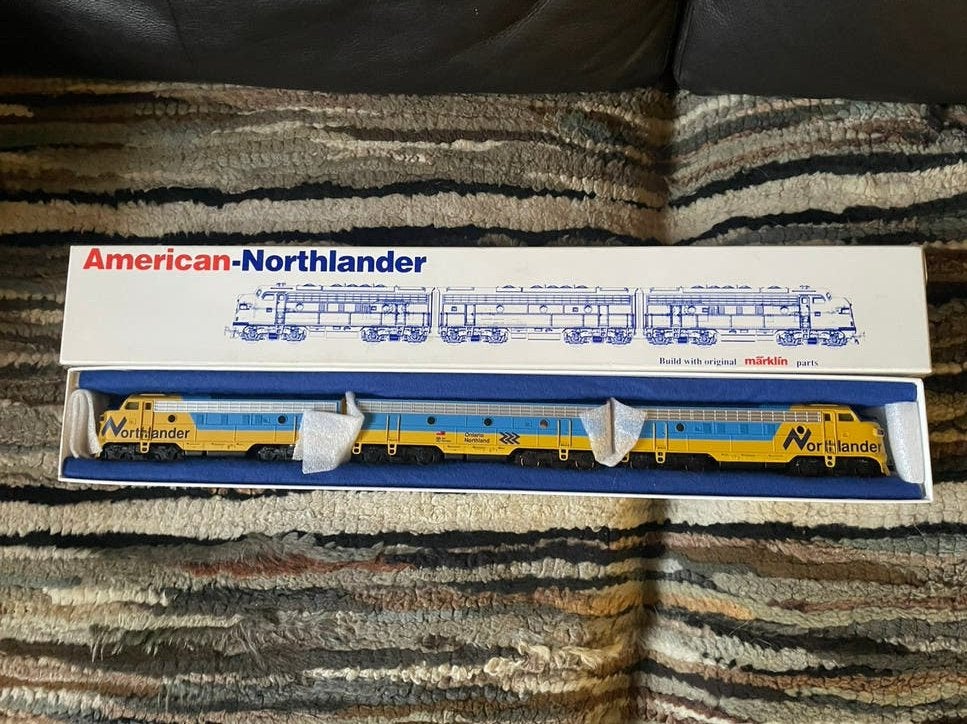 Märklin northlander 9255 met lok pilot 4.0, Ophalen, Wisselstroom, Locomotief, Zo goed als nieuw