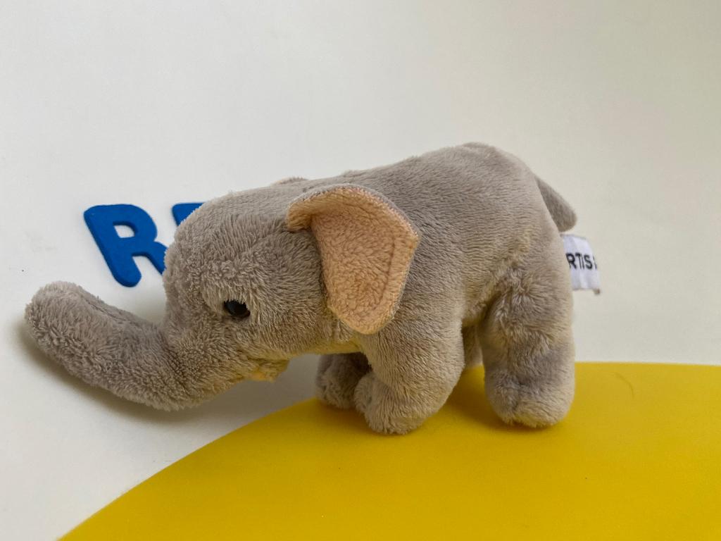 5958 Artis olifant olifantje, Kinderen en Baby's, Speelgoed | Knuffels en Pluche, Ophalen of Verzenden, Zo goed als nieuw, Overige typen