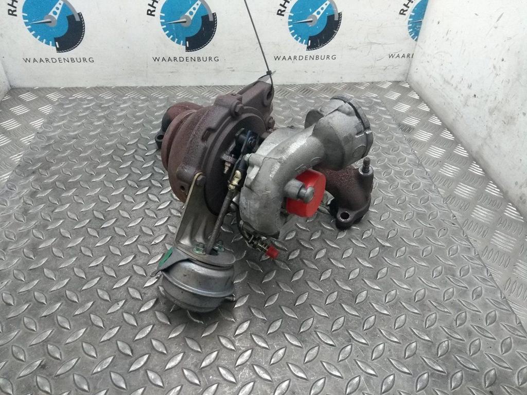 VOLKSWAGEN JETTA 2.0 TDI Comfortline TURBO 2011, Ophalen of Verzenden, Gebruikt, Stiba lid