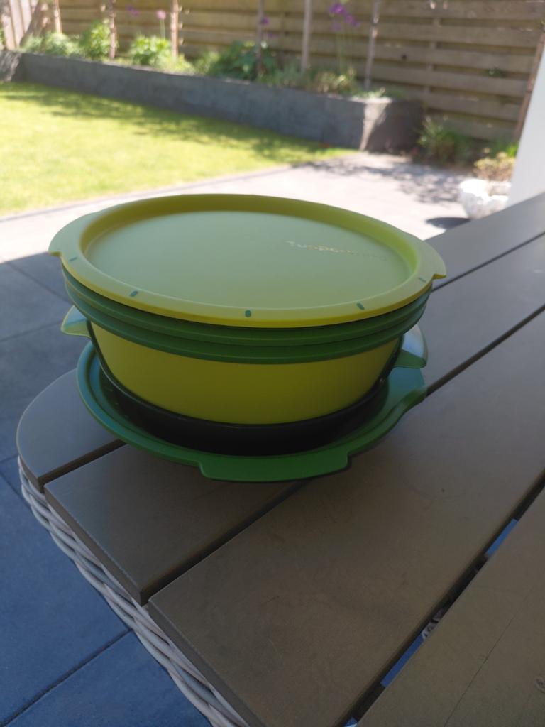 Tupperware MicroCook Magnetron Stomer/Stoompan, Ophalen, Zo goed als nieuw, Groen, Bak of Kom