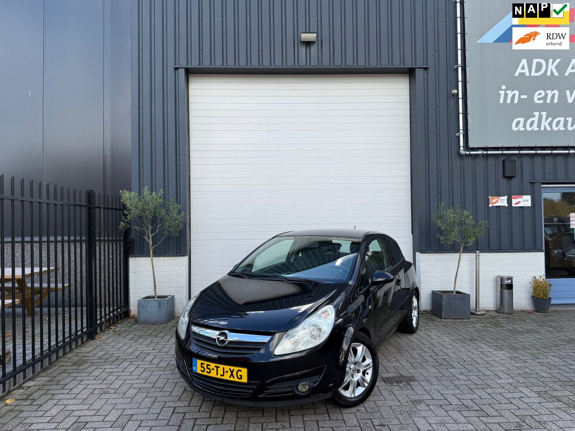 Opel Corsa 1.2-16V Business AIRCO/CRUISE/LM VELGEN, Voorwielaandrijving, Zwart, 4 cilinders, 1229 cc