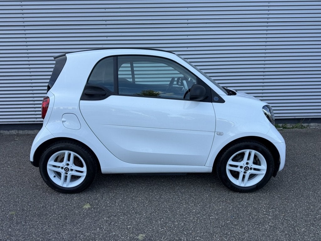 Smart Fortwo EQ Comfort PLUS Stoelverwarming Cruise SOH 93%, Auto's, Smart, Automaat, Gebruikt, Stoelverwarming, Wit