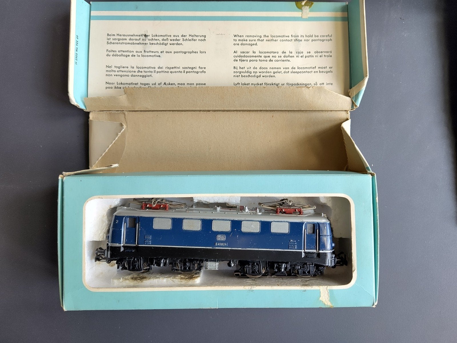 Märklin 3034 E41024 Elektrische Locomotief DB (Blauw), Hobby en Vrije tijd, Modeltreinen | H0, Wisselstroom, Gebruikt, Locomotief